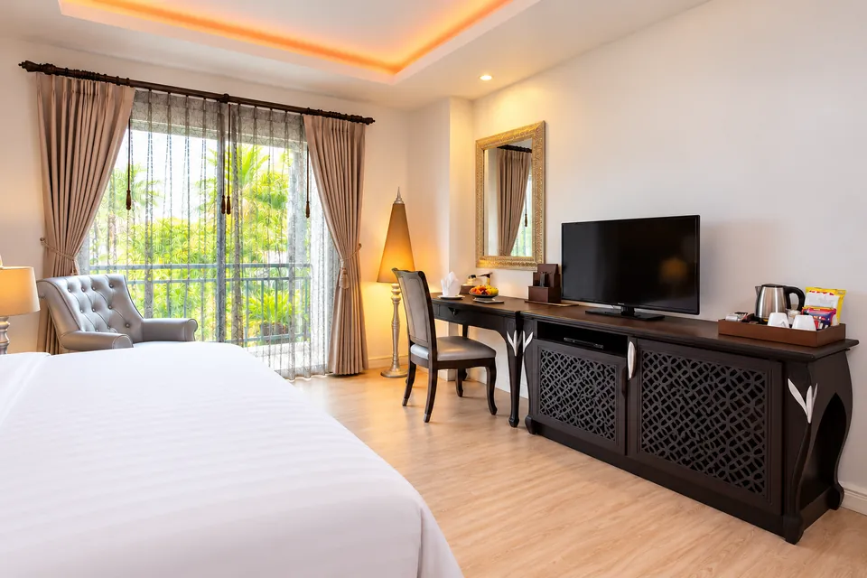 Deluxe Room — image 1