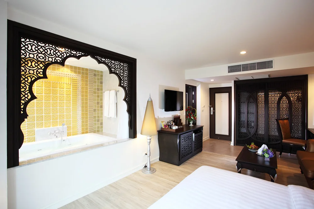 Premier Room — image 13