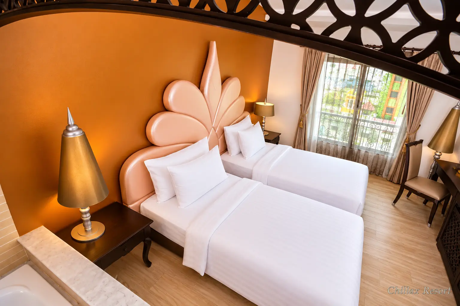 Deluxe Room at Chillax Resort Bangkok — view 4